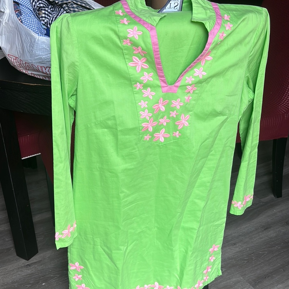 Green Floral Embroidered Women's Tunic